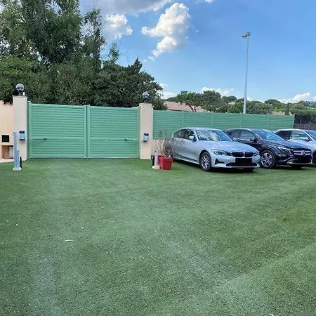 Alojamento de Acomodação e Pequeno-almoço La Bastide Du Levant A 50m De La 3*
