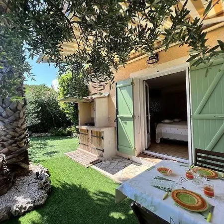 Bed & Breakfast La Bastide Du Levant A 50m De La