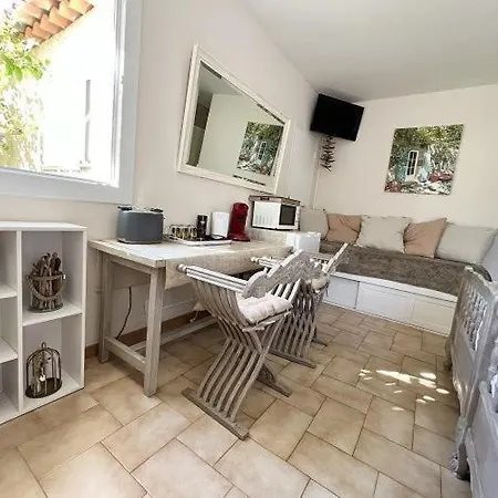 La Bastide Du Levant A 50m De La Отель типа 